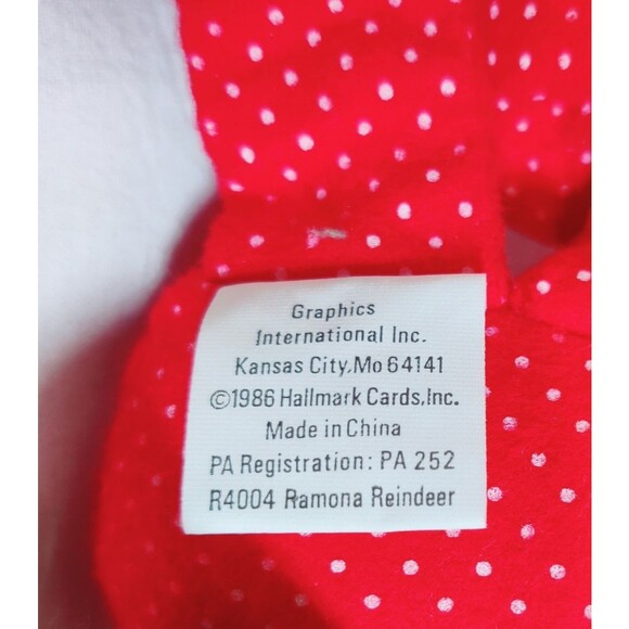 VTG Hallmark 1986 CHRISTMAS Holiday Reindeer Plush Ramona 8" WIDE with Tags - Picture 9 of 11
